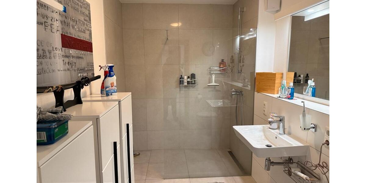 Penthouse 80qm, große Terrasse, Küche, moderne Ausstattung 2 zimmer