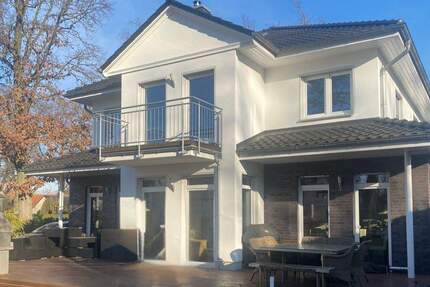 Gewerbeobjekt Falkensee - 7 Zimmer, 125 m&sup2;, 875.000&euro; | Angebot:25672316