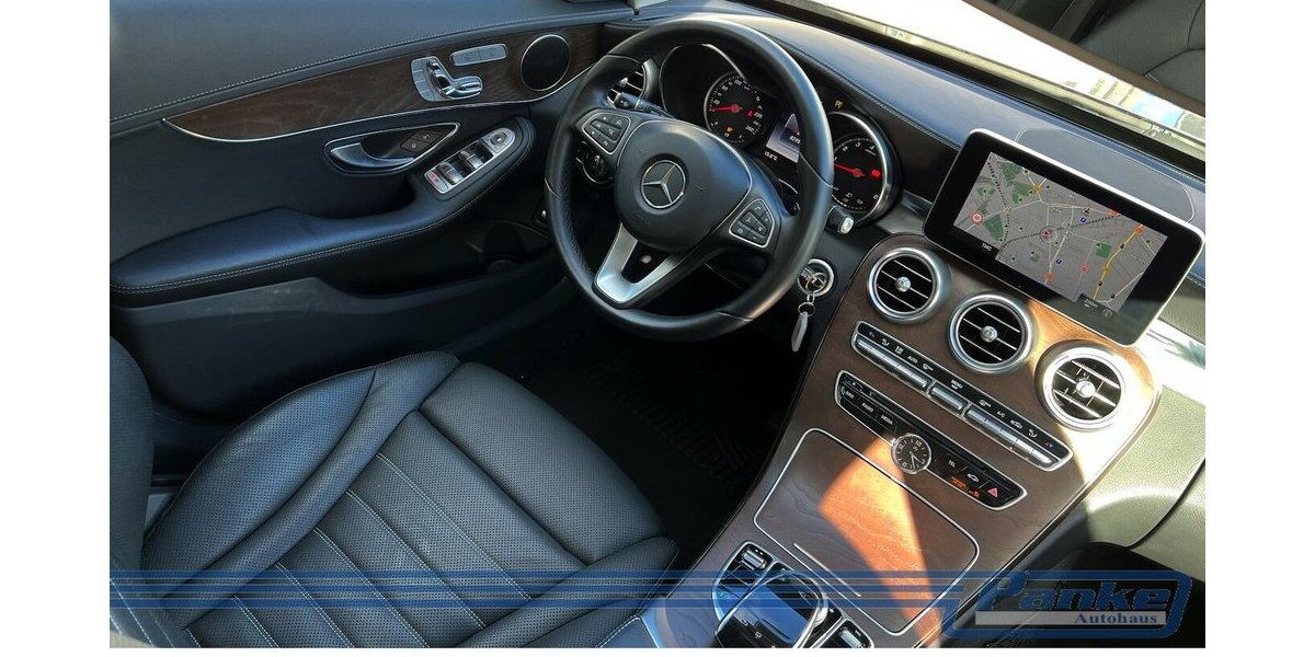 Mercedes-Benz C 250 C -Klasse*LED*Navi*R+F-Cam*Leder*Belüftete 87.057 km 19.980 € Berlin 13187