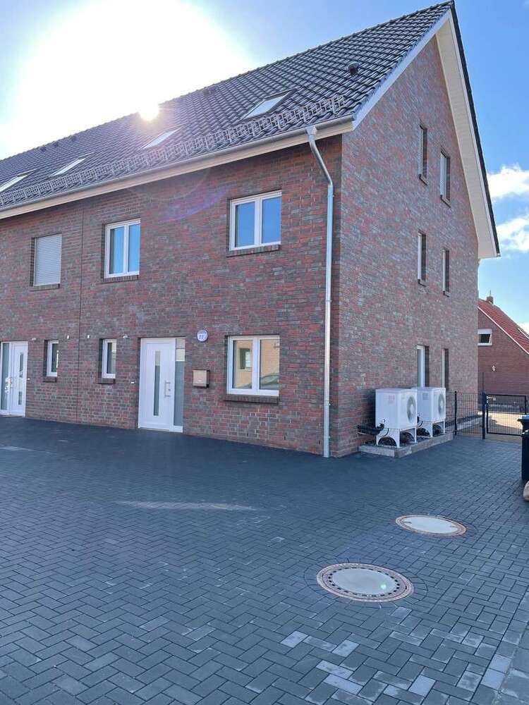 Haus zum Mieten in Wunstorf 1.530 € 165 m²