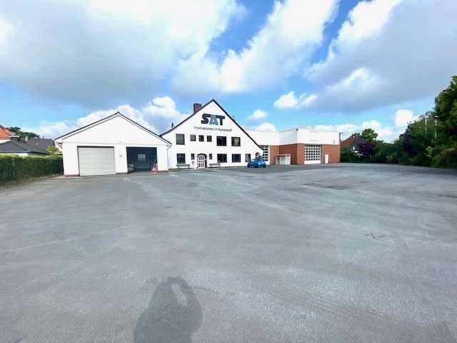 Halle in Gütersloh 9.070 € 1888.71 m²
