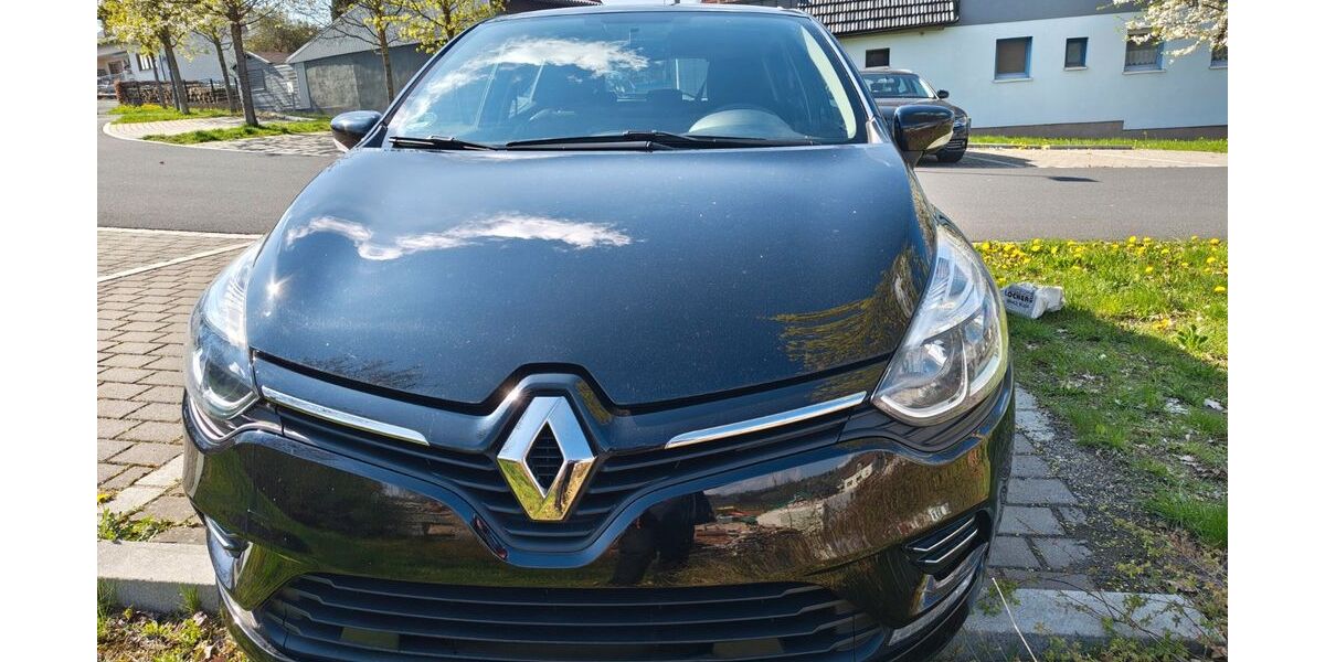 Renault Clio 85.000 km 7.799 &euro; Pressig 96332