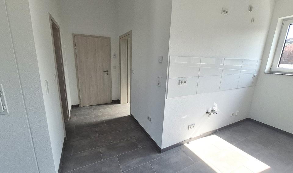 Dachgeschoßwohnung Bad Neustadt an der Saale - 2 Zimmer, 74 m&sup2;, 780&euro; | Angebot:26399602