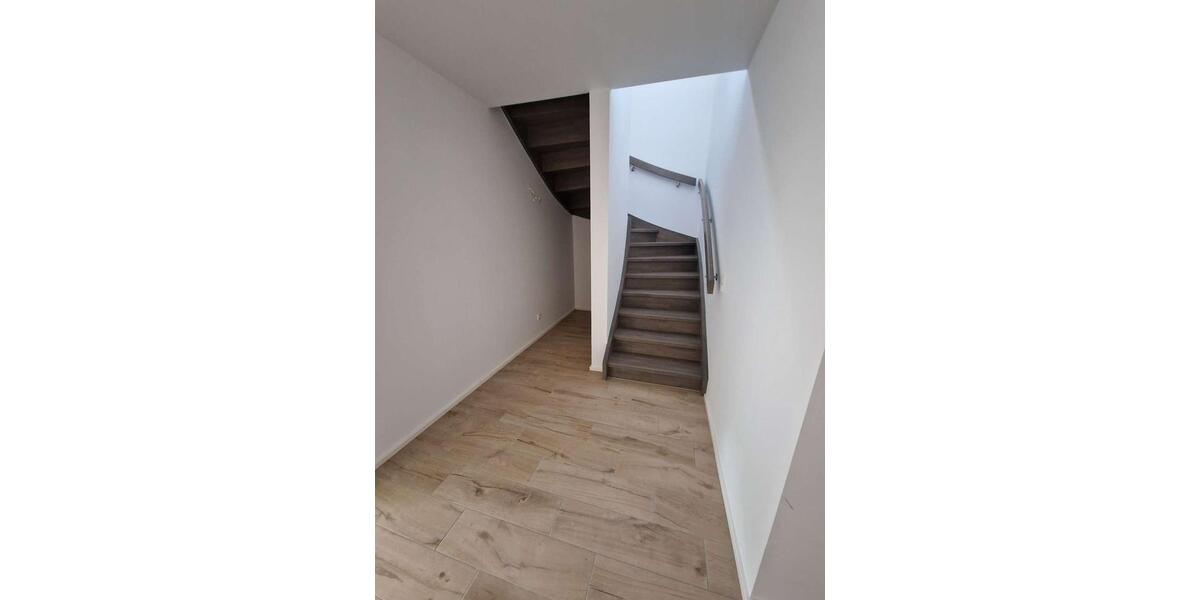 Einfamilienhaus Schleiden - 5 Zimmer, 150 m&sup2;, 1.550&euro; | Angebot:26489523