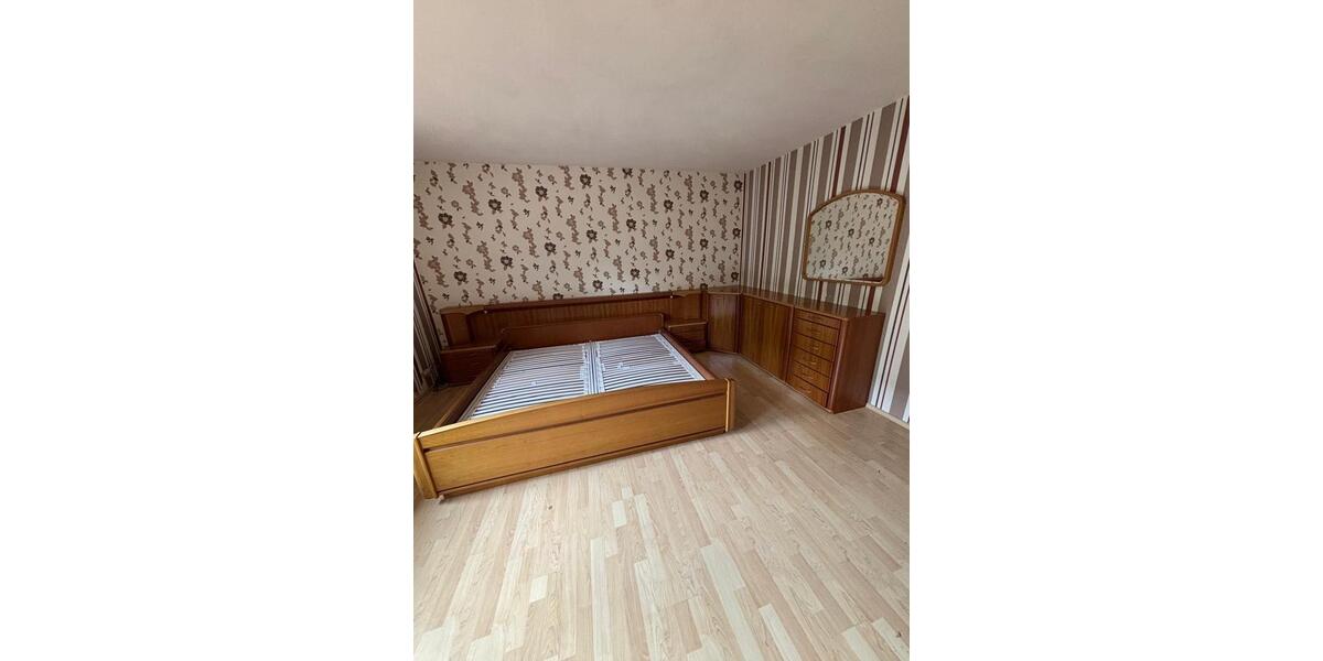 Einfamilienhaus Hameln Kernstadt - 8 Zimmer, 216 m&sup2;, 1.890&euro; | Angebot:26056469