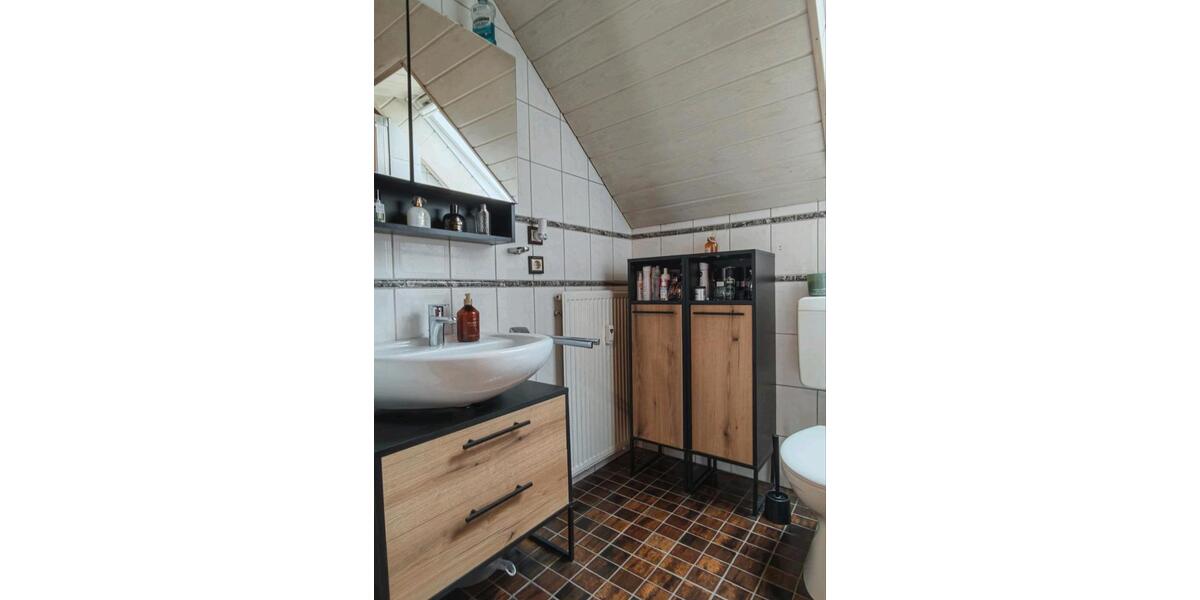 Dachgeschoßwohnung Oerlinghausen - 2 Zimmer, 50 m&sup2;, 480&euro; | Angebot:26409248