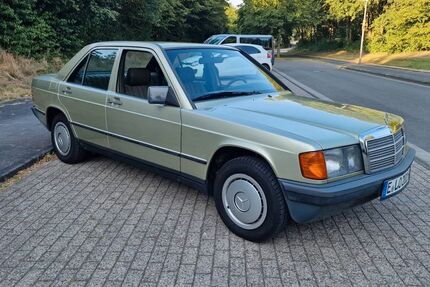 Mercedes-Benz 190 165.000 km 7.250 &euro; Essen 45355