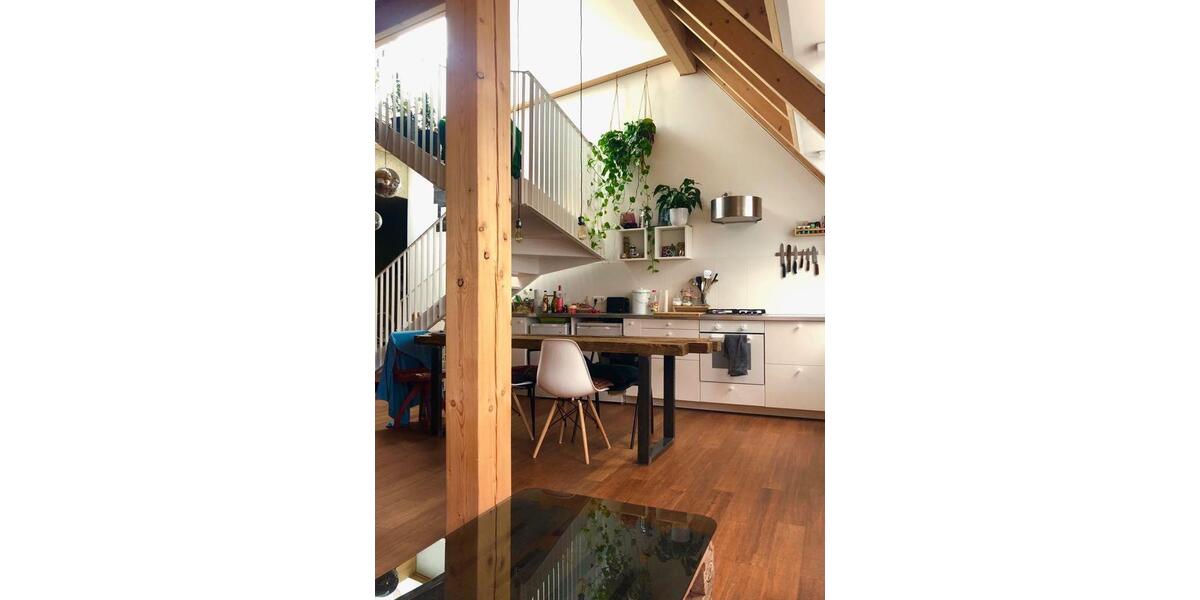 Dachgeschoßwohnung Berlin Friedrichshain-Kreuzberg - 3 Zimmer, 100 m&sup2;, 850&euro; | Angebot:26311948