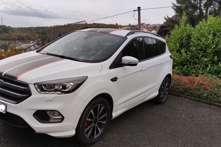 Ford Kuga 115.000 km 14.400 &euro; Freudenberg 57258