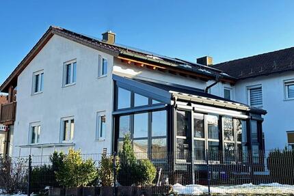 Haus Coburg - 4 Zimmer, 106 m&sup2;, 1.200&euro; | Angebot:24715179