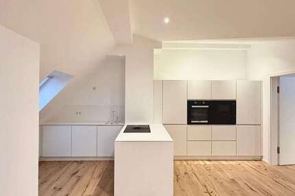 Wohnung Frankfurt Sachsenhausen - 5 Zimmer, 140 m&sup2;, 3.200&euro; | Angebot:26437164