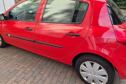 Renault Clio 189.000 km 1.700 &euro; Cham 93413