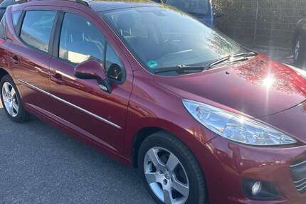Peugeot 207 157.462 km 4.999 &euro; Meissen 01662