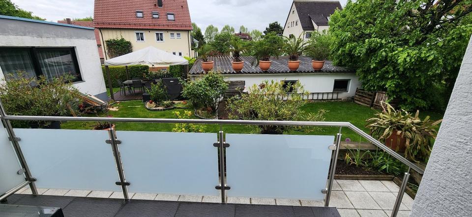 Sehr schöne voll möblierte 77qm Wohnung auf Zeit zu vermieten.