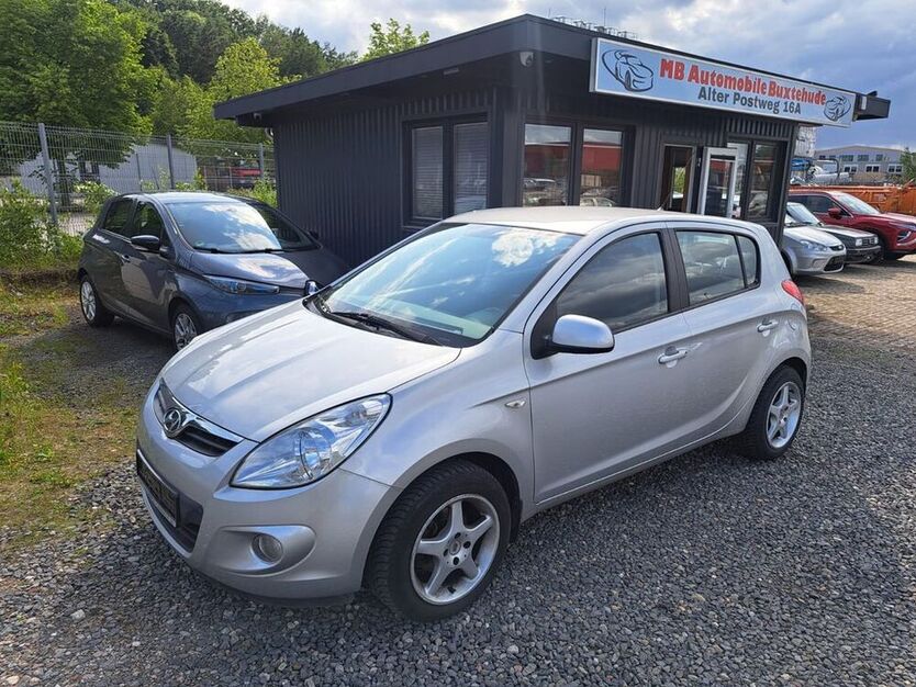 i20