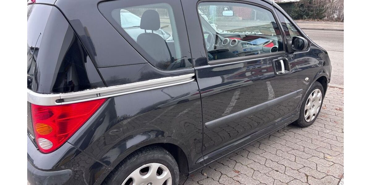 Peugeot 1007 93.000 km 1.550 &euro; Garching bei München 85748