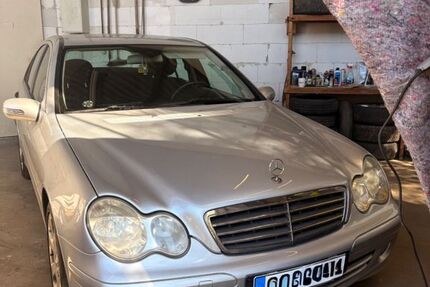 Mercedes-Benz C 180 325.000 km 2.400 &euro; Bollingstedt 24855