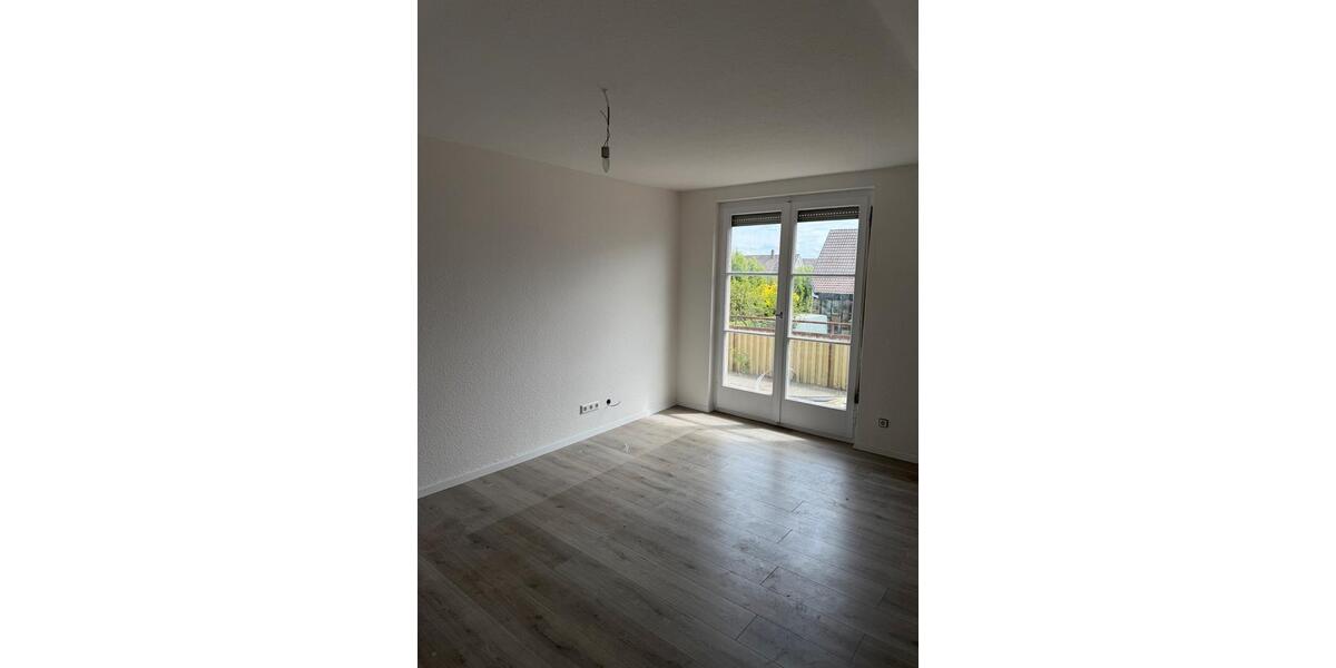 Dachgeschoßwohnung Bondorf - 3 Zimmer, 75 m&sup2;, 1.000&euro; | Angebot:26660124