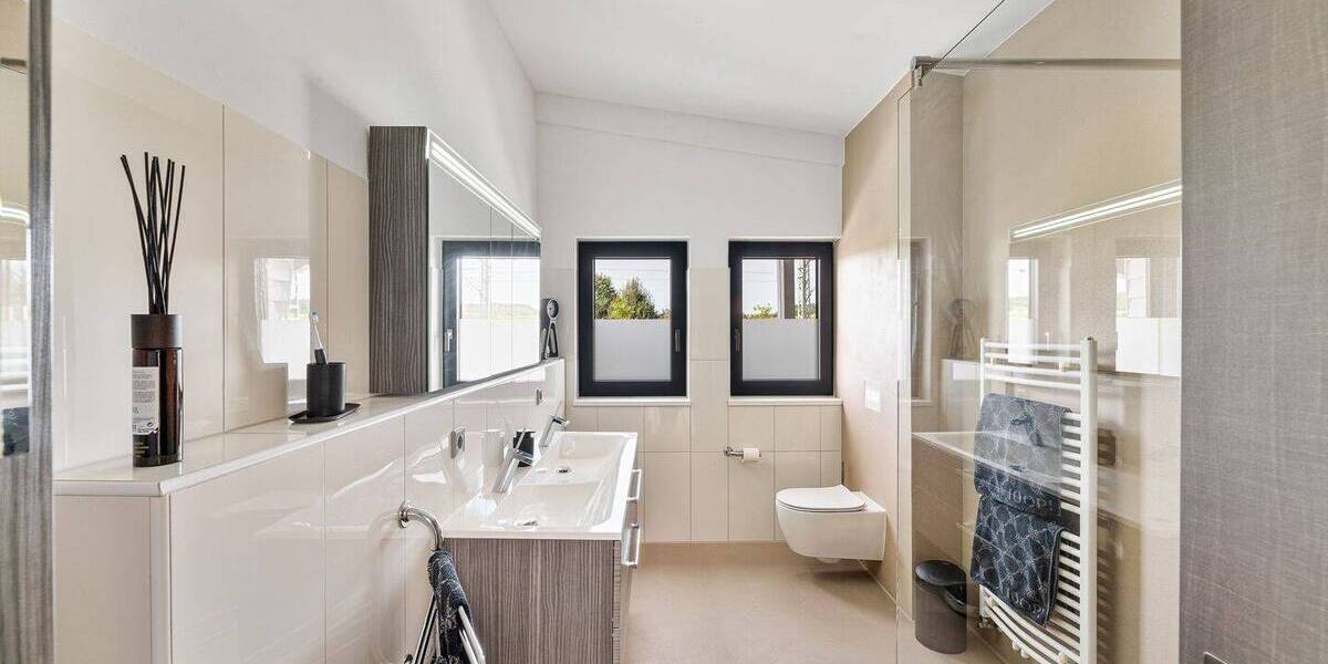 Gewerbeobjekt Ammerbuch Entringen - 9 Zimmer, 580 m&sup2;, 2.750.000&euro; | Angebot:22433847