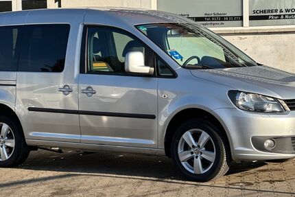 VW Caddy 106.000 km 10.950 &euro; Bandenitz 19230
