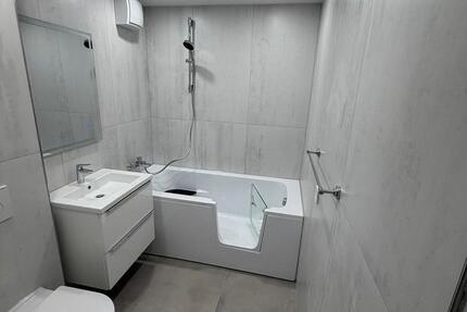 Helle 2 Zi. Whg. 63qm GD saniert Ersteinzug mit Balkon Keller 2 zimmer