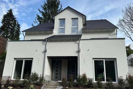 Haus Würzburg Sanderau - 5 Zimmer, 173 m&sup2;, 2.330&euro; | Angebot:26241474