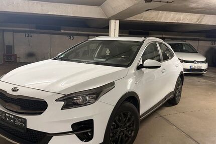 Kia XCeed 65.305 km 13.500 &euro; München 81735