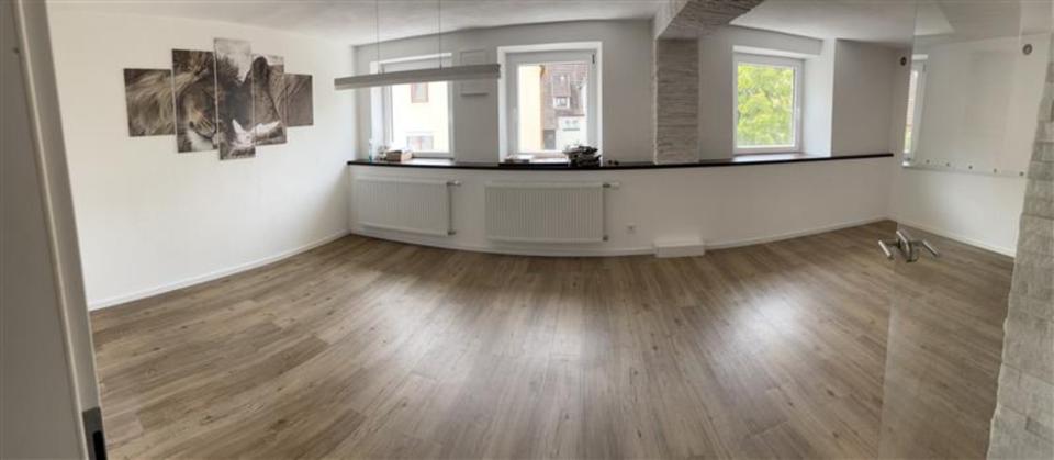 Einfamilienhaus Horb am Neckar - 7 Zimmer, 200 m&sup2;, 1.800&euro; | Angebot:25856131