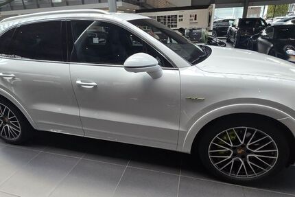 Porsche Cayenne 65.000 km 63.900 &euro; Dortmund 44289