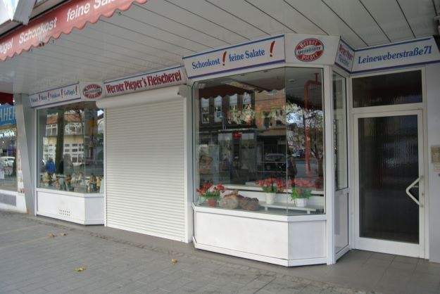 Mülheim-Mitte Einkaufspassage- Ladenlokal ehemaliger Lebensmittelbetrieb mit Untergeschossen als Lagerflächen
