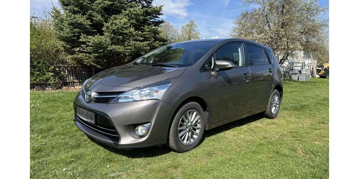 Toyota Verso 89.100 km 12.800 &euro; Thale 06502