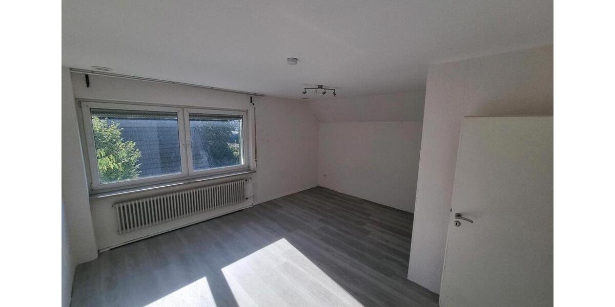 Doppelhaushälfte Neuenrade - 5 Zimmer, 168 m&sup2;, 225.000&euro; | Angebot:27151306