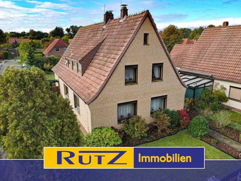 Haus zum Kaufen in Delmenhorst 259.000 € 170.13 m² 8 zimmer