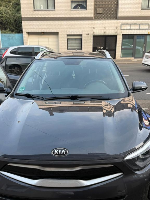 Kia Stonic 46.000 km 15.200 € Essen 45355