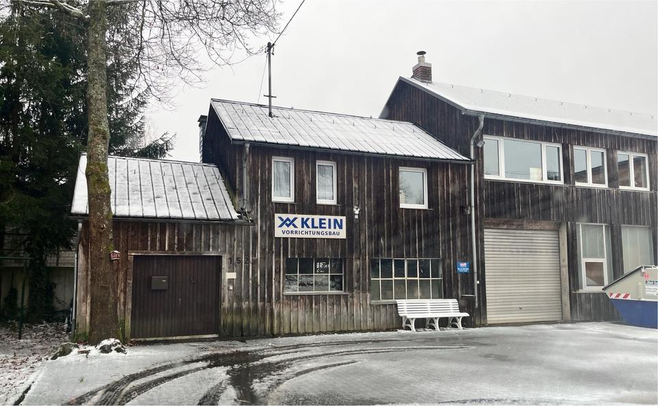 Gewerbehalle Werkstatt mit Büroraum, 80 m² in Ferndorf zimmer