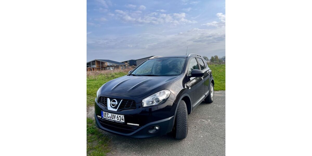 Nissan Qashqai 216.000 km 6.800 &euro; Damme 49401