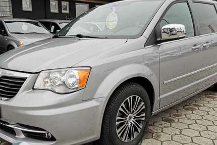 Lancia Voyager 106.989 km 18.950 € Stelle 21435