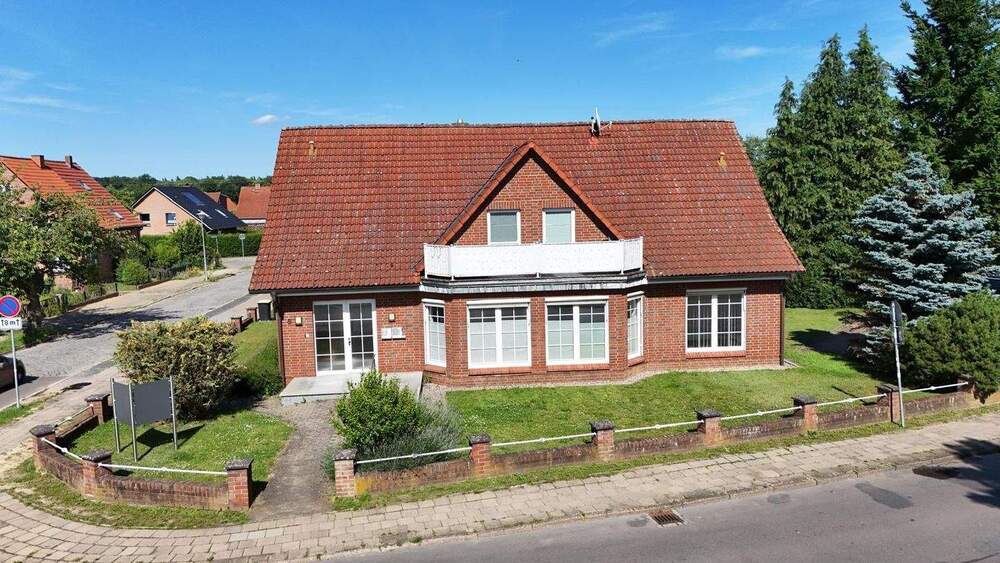 Mehrfamilienhaus, Wohnhaus Güstrow - 1 Zimmer, 250 m&sup2;, 399.000&euro; | Angebot:25372963