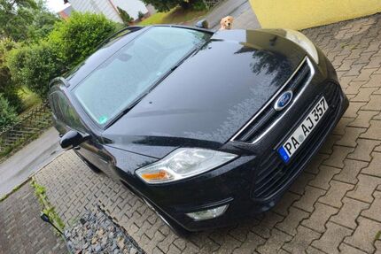 Ford Mondeo 150.000 km 5.400 &euro; Tittling 94104