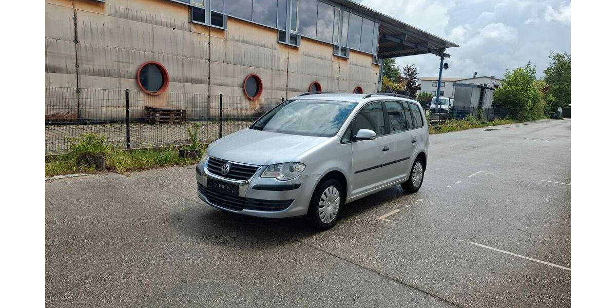 VW Touran 190.187 km 4.499 &euro; Bad Tölz 83646