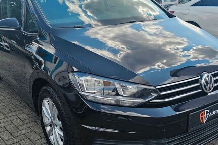VW Touran 93.000 km 14.999 € Bielefeld 33659