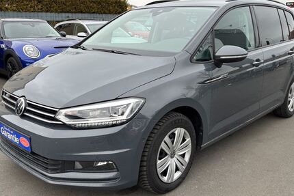 VW Touran 65.600 km 27.599 &euro; Kassel 34123