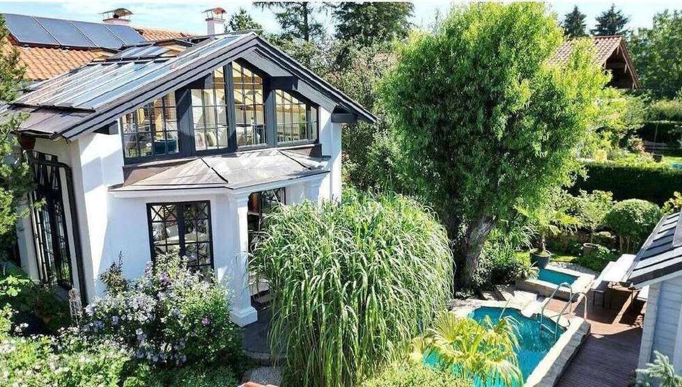 Haus zum Kaufen in Neubeuern 1.870.000 € 286 m²