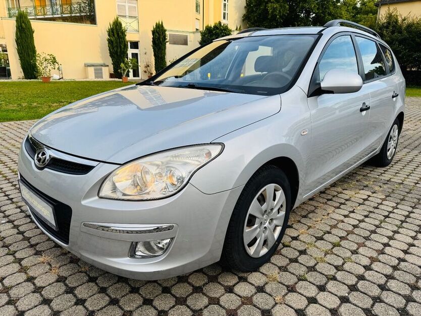 i30