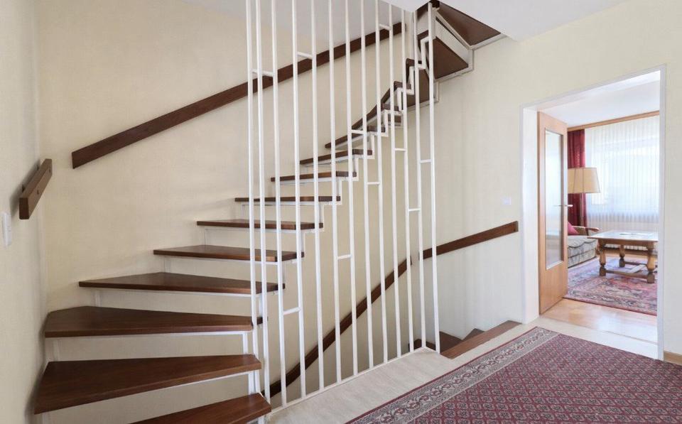 Reihenhaus Wiesbaden Schierstein - 6 Zimmer, 138 m&sup2;, 569.000&euro; | Angebot:26046310