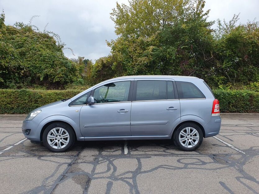 Opel Zafira 147.000 km 5.350 € Uhingen 73066