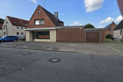 Haus zum Kaufen in Nortorf 238.000 € 206 m² 5 zimmer