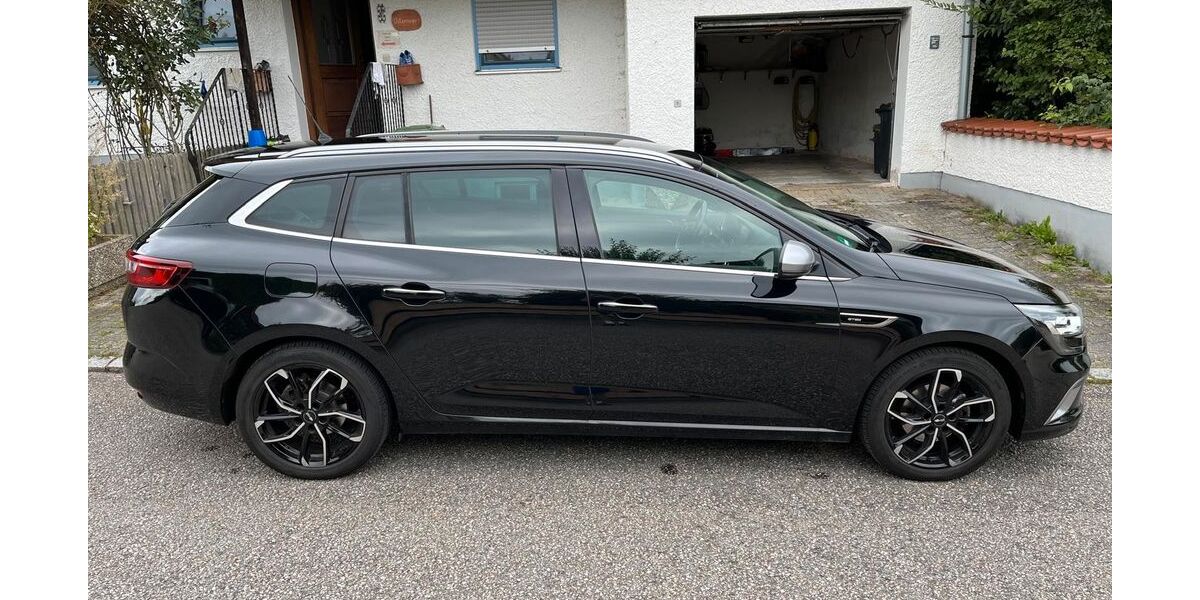 Renault Megane 106.000 km 9.900 &euro; kröning 84178