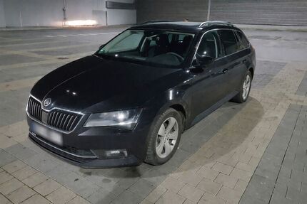 Skoda Superb 238.044 km 11.999 &euro; Landau 94405