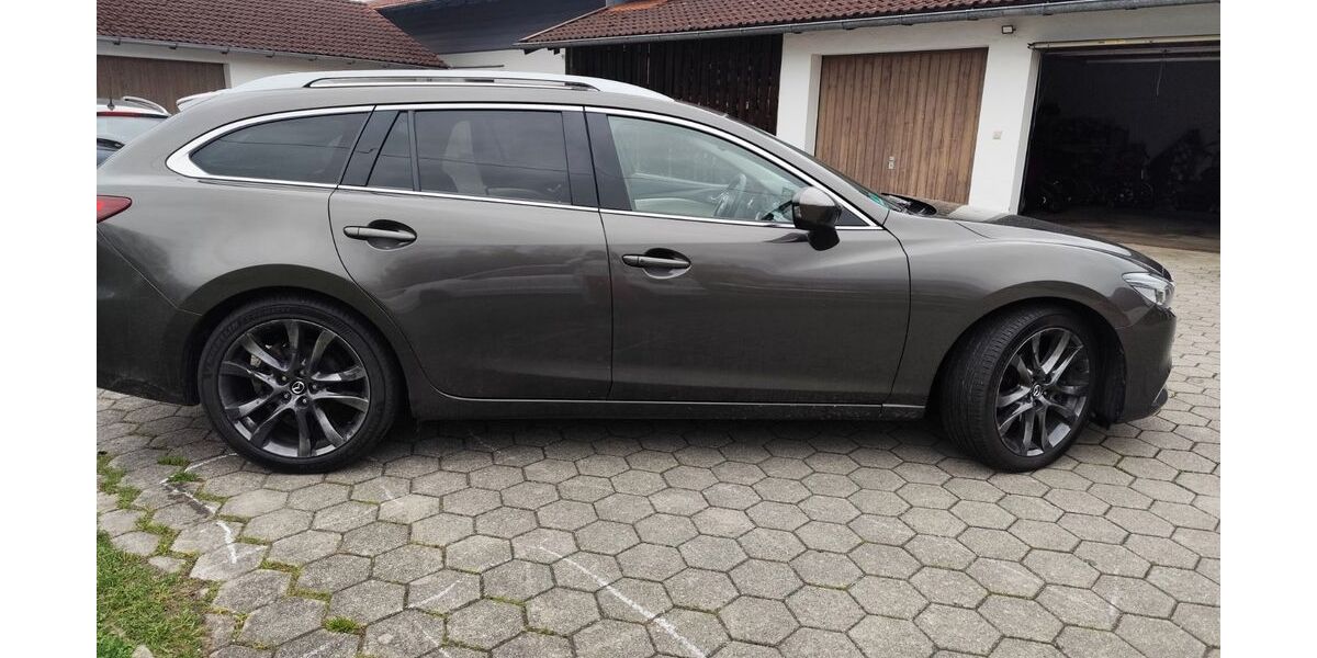 Mazda 6 244.800 km 9.500 &euro; Tuntenhausen 83104